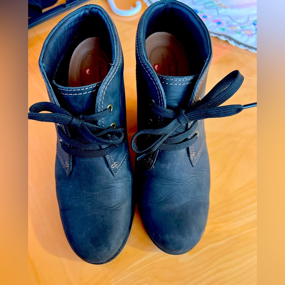 Clarks Unstructured Shoe/Boot - image 1